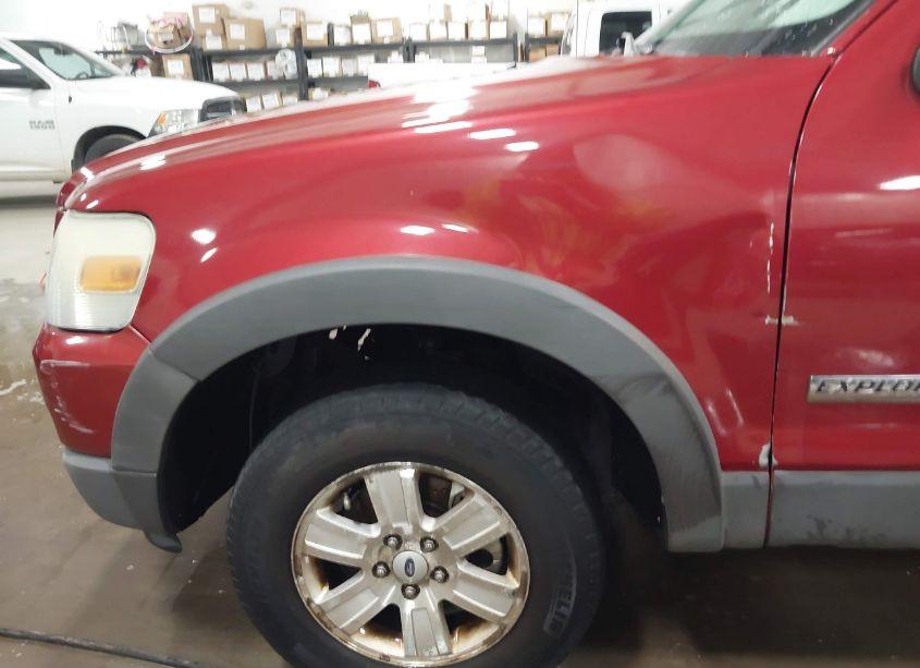 Photo 6 of 2006 Ford Explorer XLT (VIN 1FMEU73E06ZA08769)