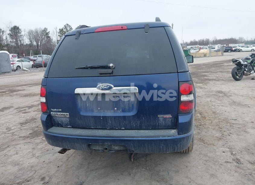 Photo 16 of 2007 Ford Explorer XLT (VIN 1FMEU73E07UB36038)