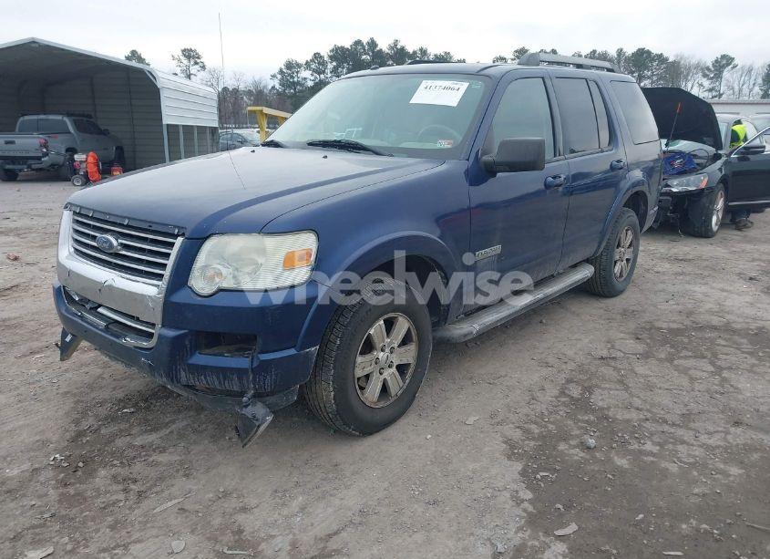 Photo 2 of 2007 Ford Explorer XLT (VIN 1FMEU73E07UB36038)