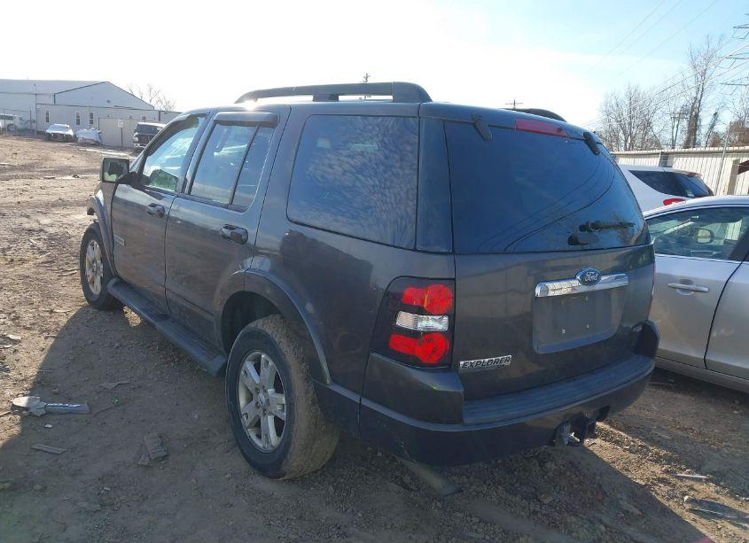 Photo 3 of 2007 Ford Explorer XLT (VIN 1FMEU73E07UB54992)