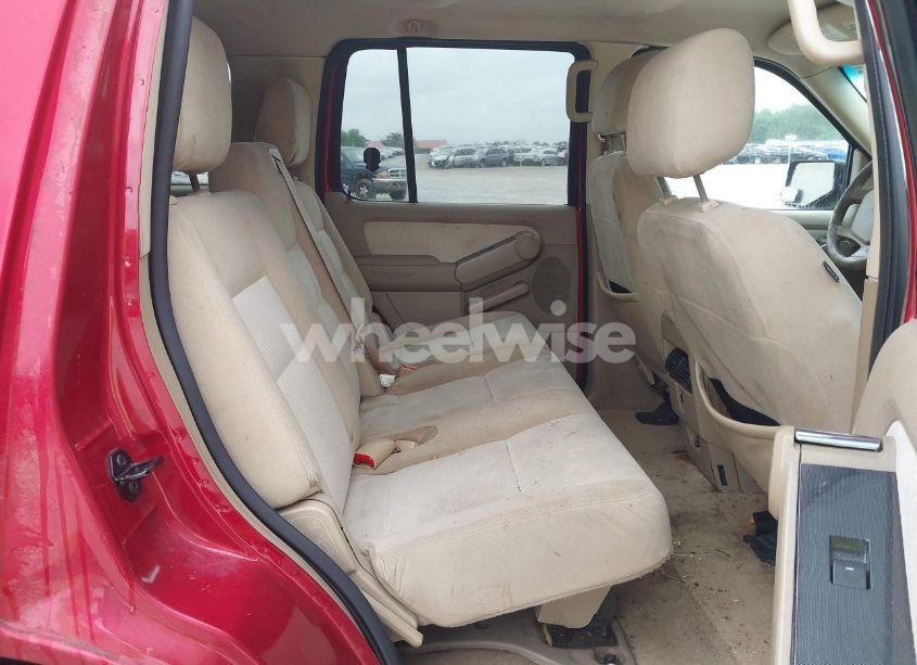 Photo 8 of 2007 Ford Explorer XLT (VIN 1FMEU73E07UB55611)