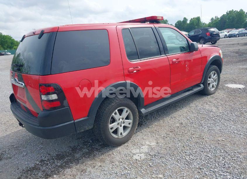 Photo 4 of 2007 Ford Explorer XLT (VIN 1FMEU73E17UA49829)