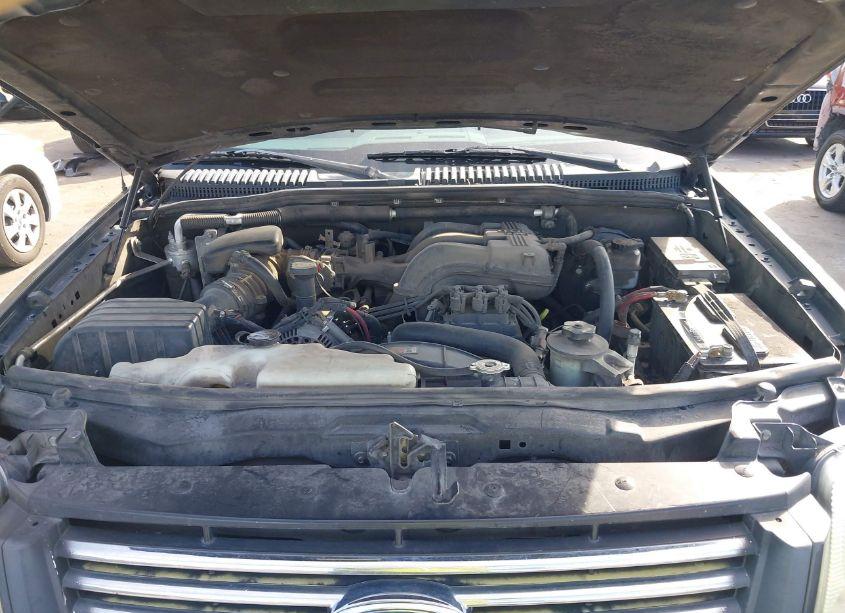 Photo 10 of 2007 Ford Explorer XLT (VIN 1FMEU73E17UA88744)