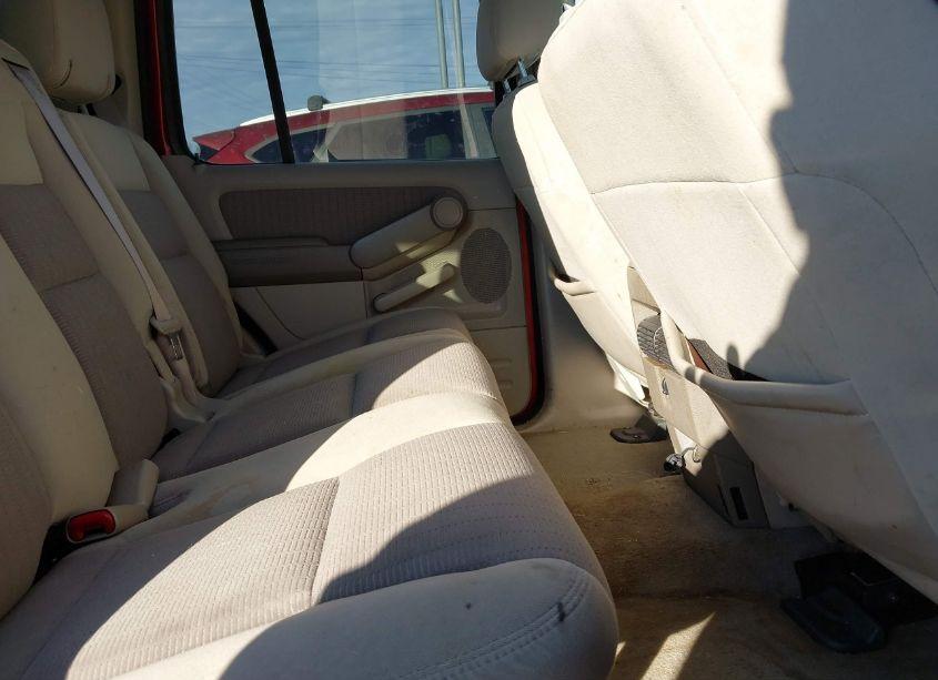 Photo 8 of 2007 Ford Explorer XLT (VIN 1FMEU73E17UA97279)