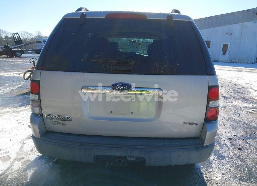 Photo 16 of 2007 Ford Explorer XLT (VIN 1FMEU73E17UB30197)