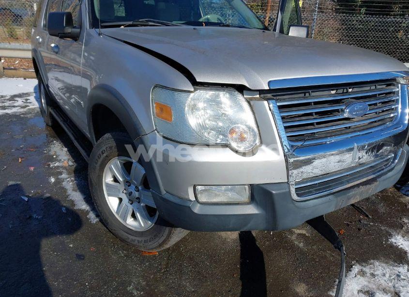 Photo 6 of 2007 Ford Explorer XLT (VIN 1FMEU73E17UB30197)