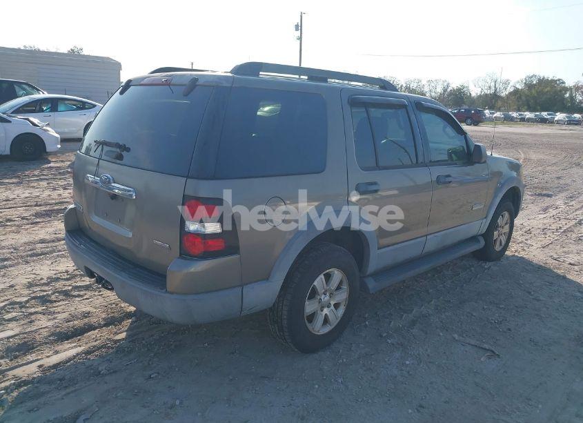 Photo 4 of 2006 Ford Explorer XLT (VIN 1FMEU73E26ZA15416)