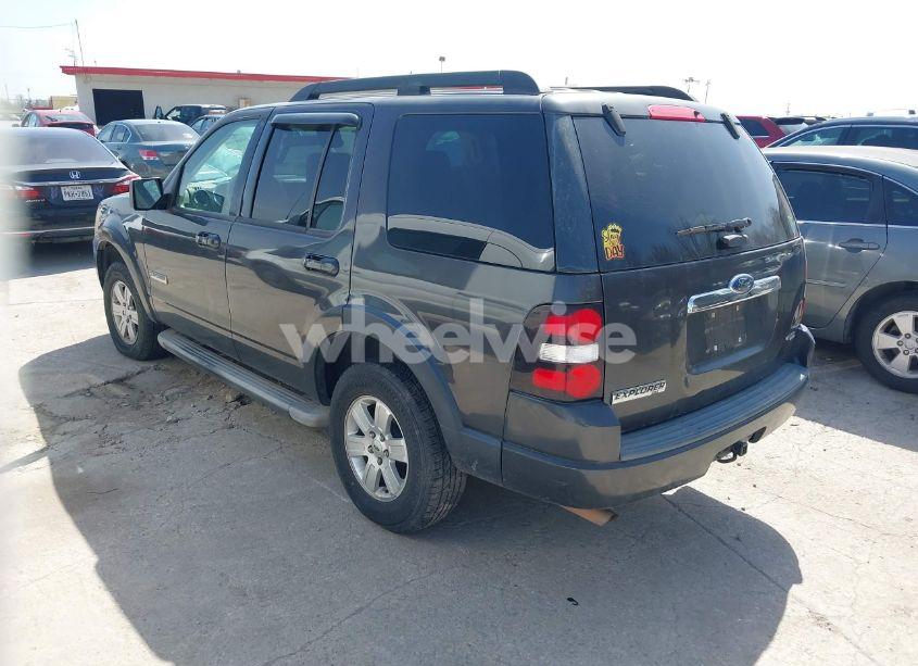 Photo 3 of 2007 Ford Explorer XLT (VIN 1FMEU73E27UB01016)