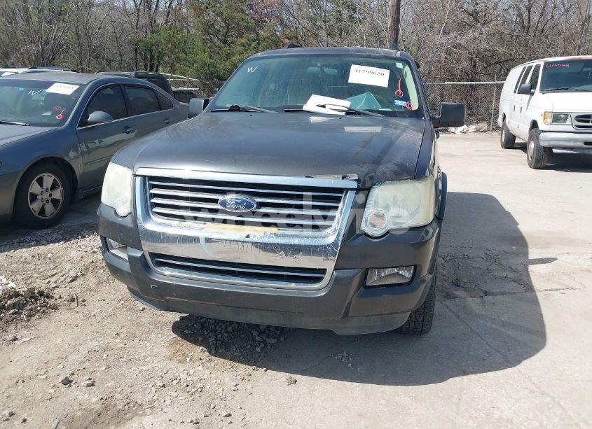 Photo 6 of 2007 Ford Explorer XLT (VIN 1FMEU73E27UB01016)
