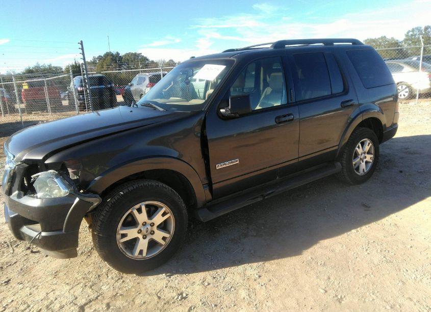 Photo 2 of 2007 Ford Explorer XLT (VIN 1FMEU73E27UB20911)