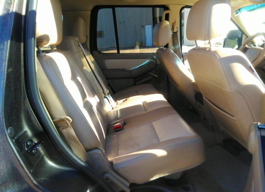 Photo 8 of 2007 Ford Explorer XLT (VIN 1FMEU73E27UB20911)