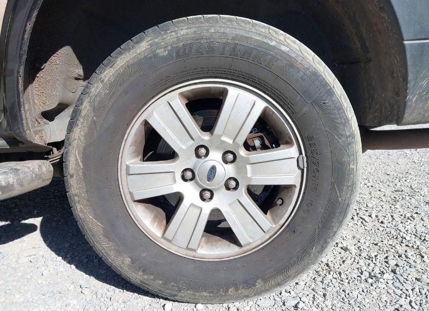 Photo 12 of 2007 Ford Explorer XLT (VIN 1FMEU73E27UB22755)