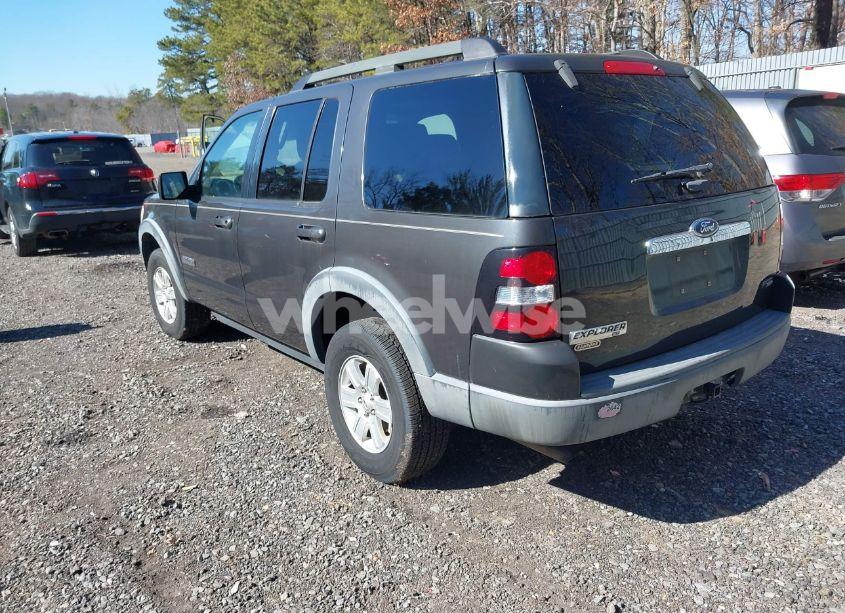 Photo 3 of 2007 Ford Explorer XLT (VIN 1FMEU73E27UB75004)