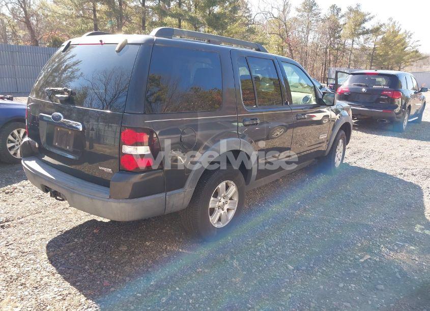 Photo 4 of 2007 Ford Explorer XLT (VIN 1FMEU73E27UB75004)