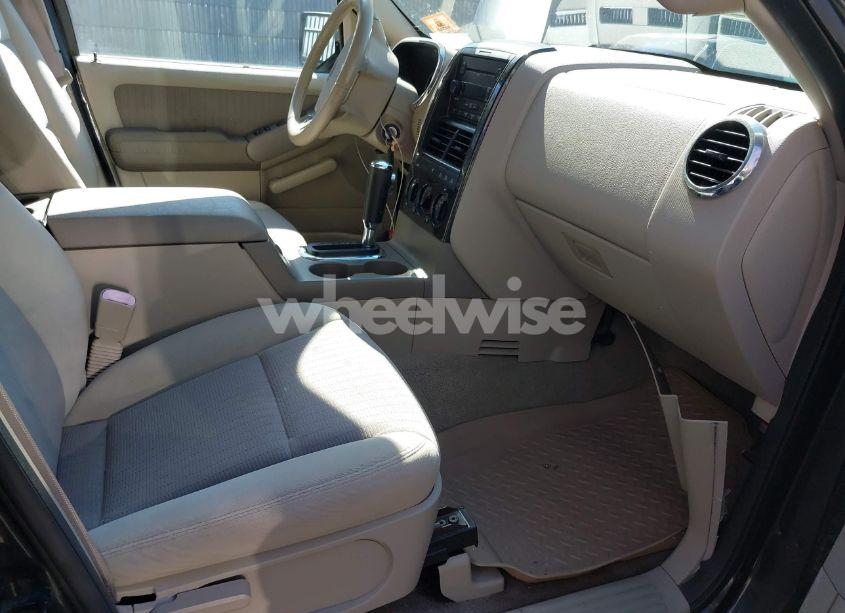 Photo 5 of 2007 Ford Explorer XLT (VIN 1FMEU73E27UB75004)