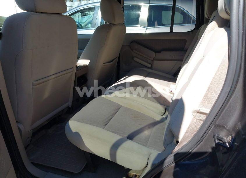 Photo 8 of 2007 Ford Explorer XLT (VIN 1FMEU73E27UB75004)