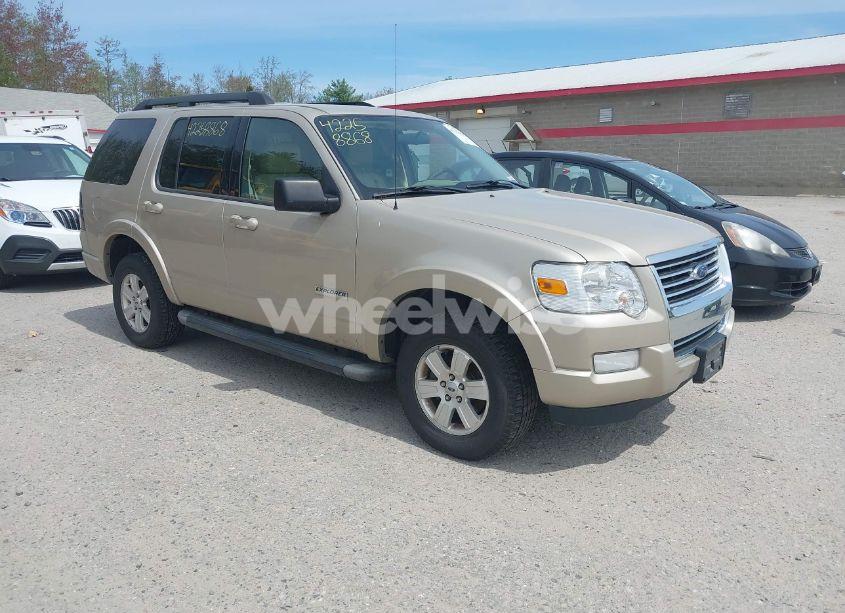 2007 Ford Explorer XLT (VIN 1FMEU73E27UB84981) main photo