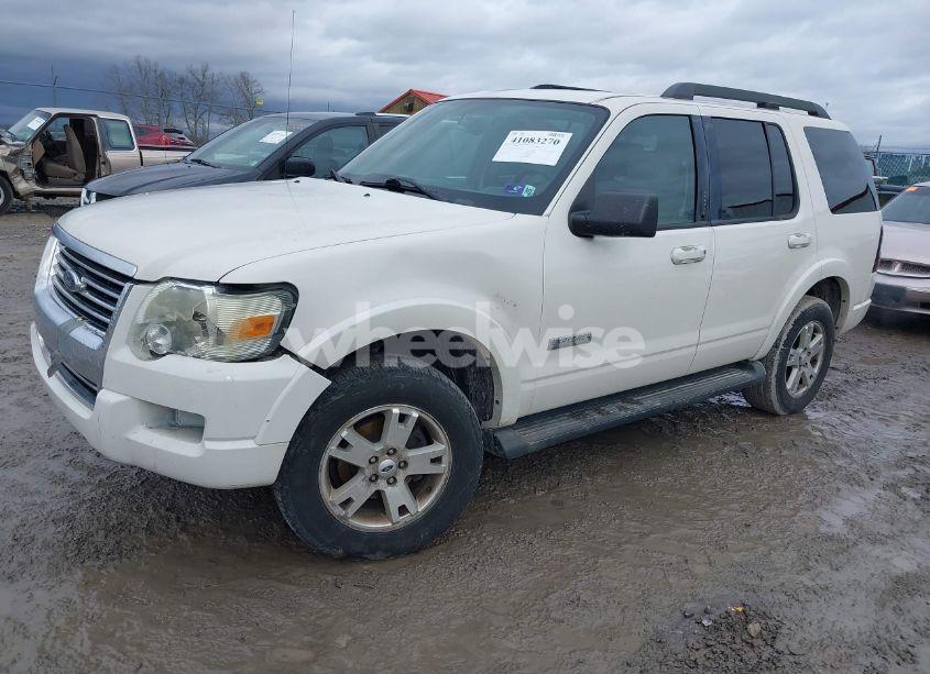 Photo 2 of 2008 Ford Explorer XLT (VIN 1FMEU73E28UA27257)