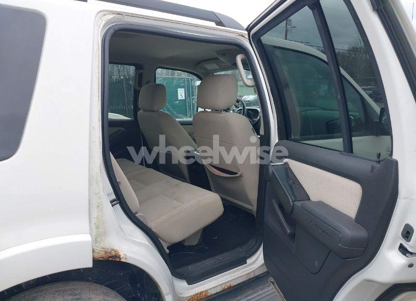 Photo 8 of 2008 Ford Explorer XLT (VIN 1FMEU73E28UA27257)