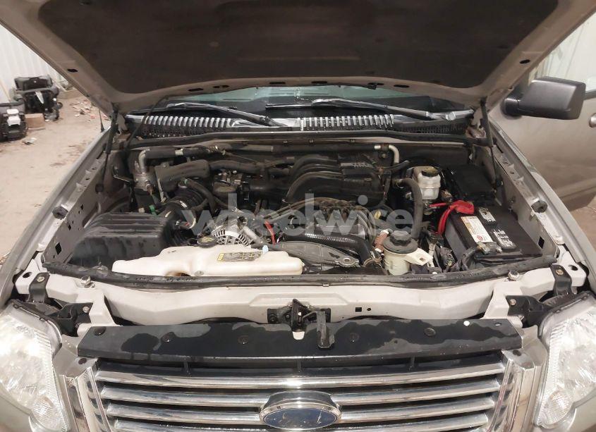 Photo 10 of 2008 Ford Explorer XLT (VIN 1FMEU73E28UA94764)