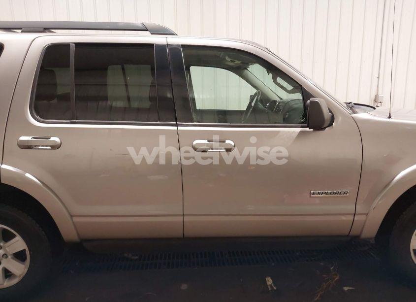 Photo 13 of 2008 Ford Explorer XLT (VIN 1FMEU73E28UA94764)