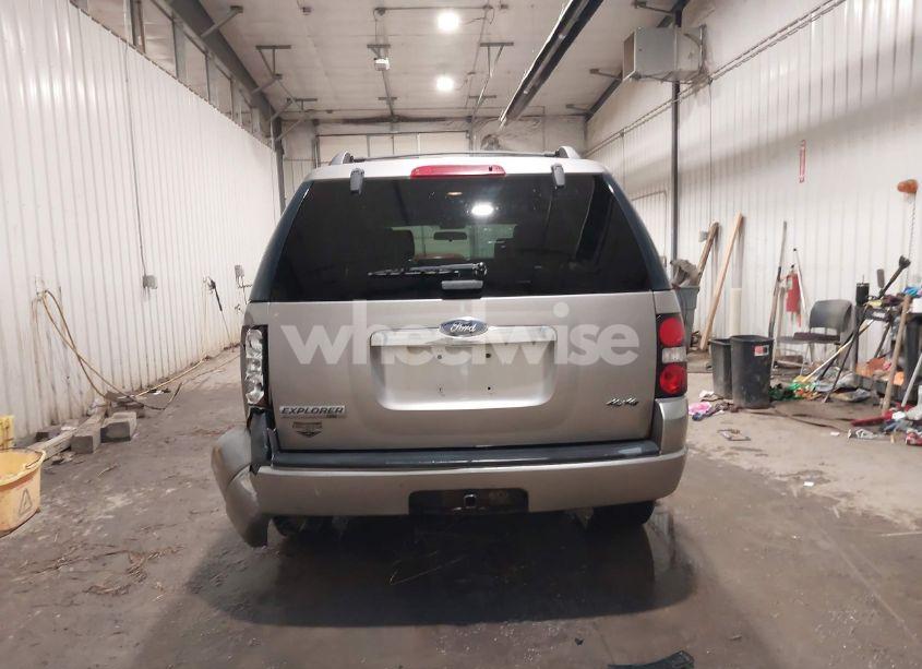 Photo 16 of 2008 Ford Explorer XLT (VIN 1FMEU73E28UA94764)