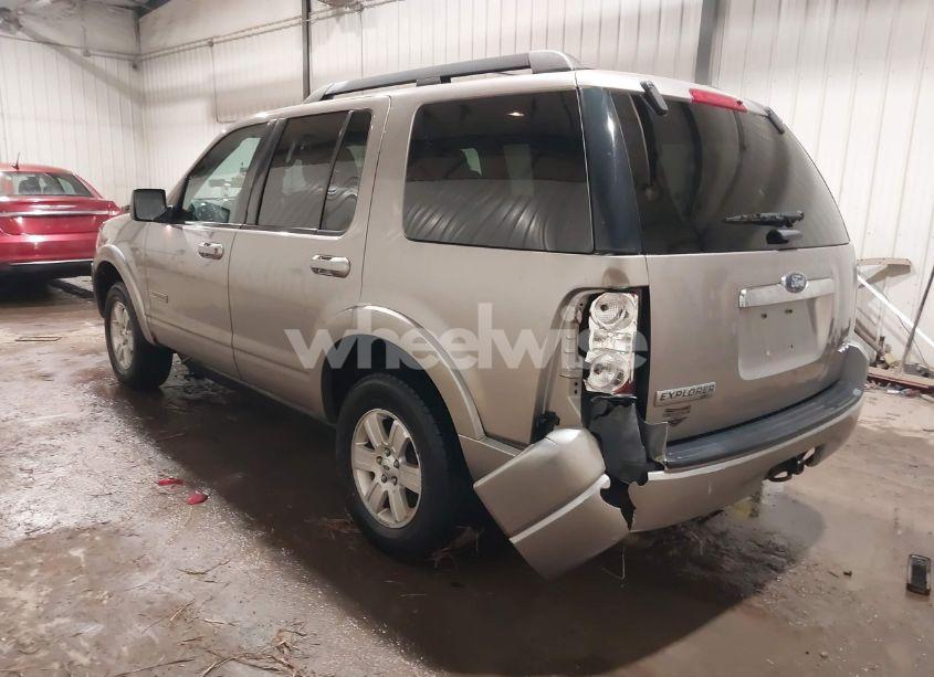 Photo 3 of 2008 Ford Explorer XLT (VIN 1FMEU73E28UA94764)