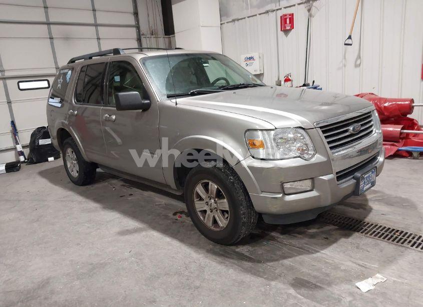 2008 Ford Explorer XLT (VIN 1FMEU73E28UB23275) main photo