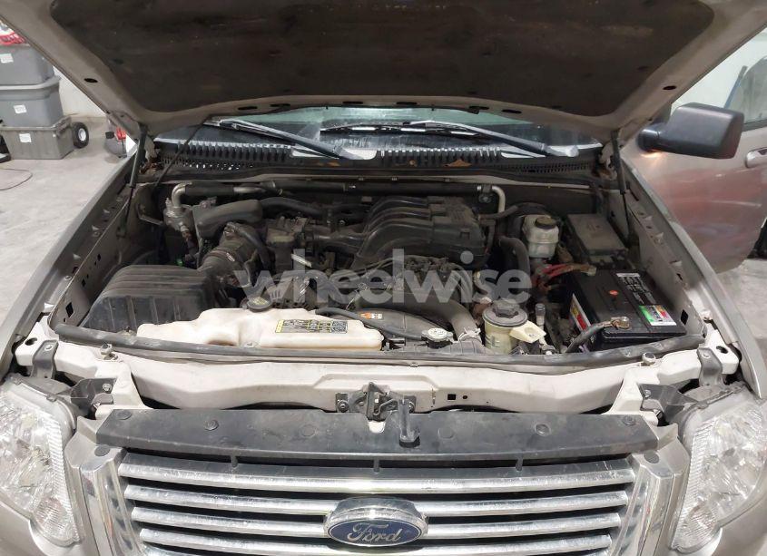 Photo 10 of 2008 Ford Explorer XLT (VIN 1FMEU73E28UB23275)