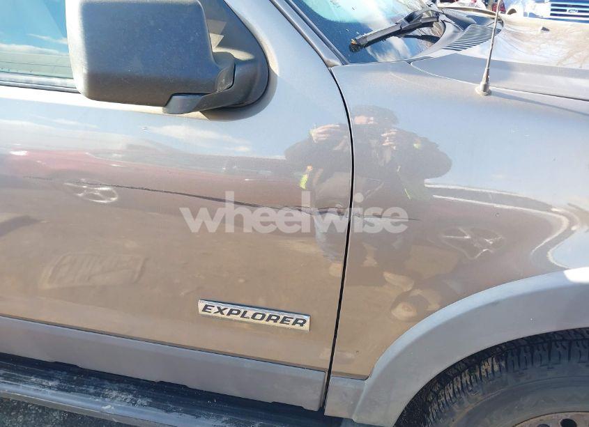 Photo 16 of 2006 Ford Explorer XLT (VIN 1FMEU73E36UA67313)