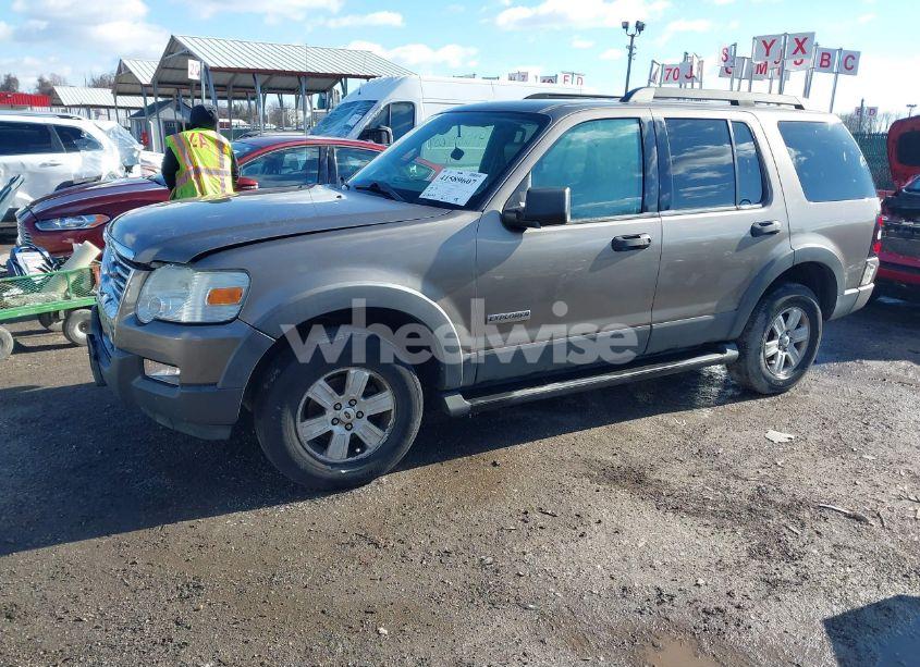 Photo 2 of 2006 Ford Explorer XLT (VIN 1FMEU73E36UA67313)