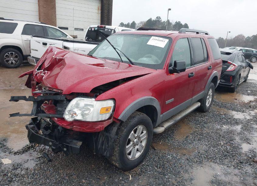 Photo 2 of 2006 Ford Explorer XLT (VIN 1FMEU73E36UB57500)