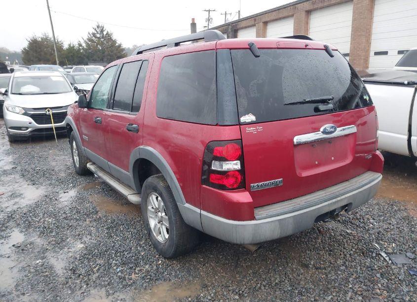 Photo 3 of 2006 Ford Explorer XLT (VIN 1FMEU73E36UB57500)