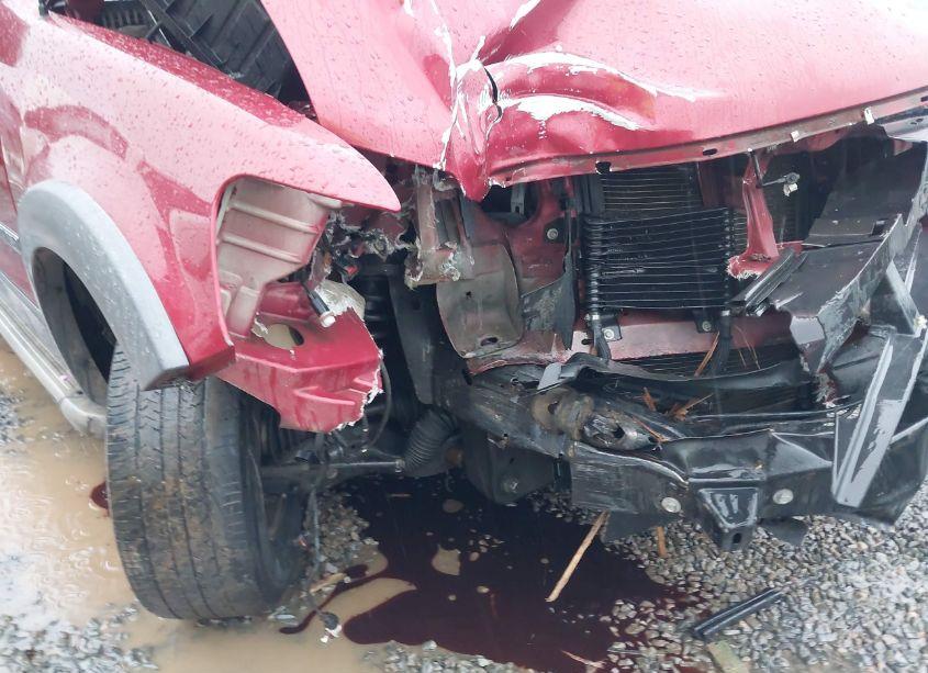 Photo 6 of 2006 Ford Explorer XLT (VIN 1FMEU73E36UB57500)