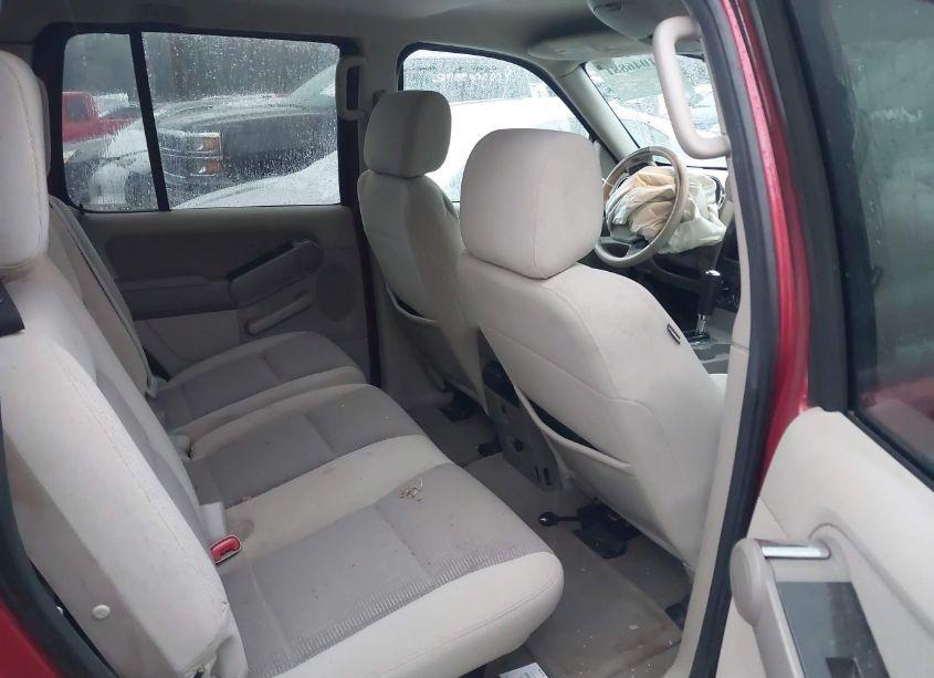 Photo 8 of 2006 Ford Explorer XLT (VIN 1FMEU73E36UB57500)