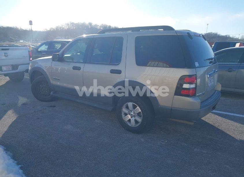 Photo 3 of 2006 Ford Explorer XLT (VIN 1FMEU73E36UB73163)
