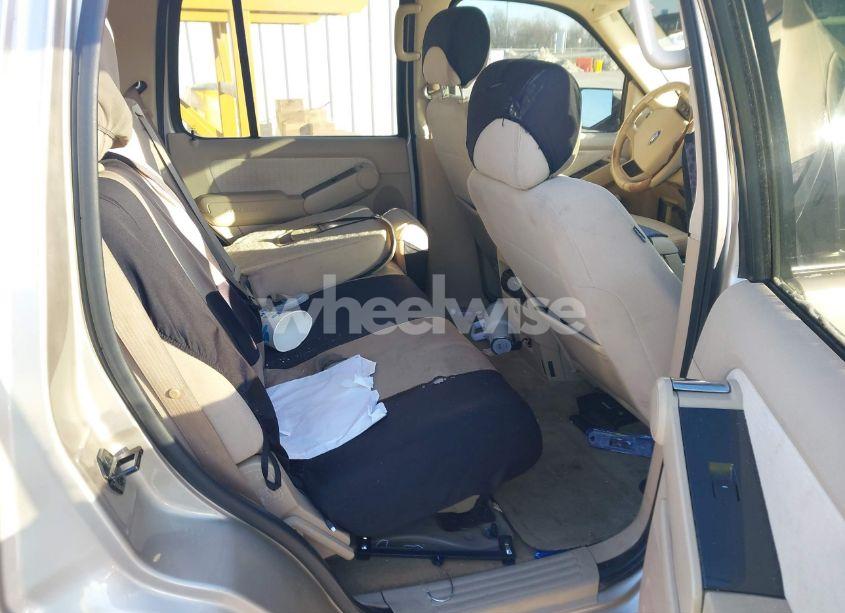 Photo 8 of 2006 Ford Explorer XLT (VIN 1FMEU73E36UB73163)