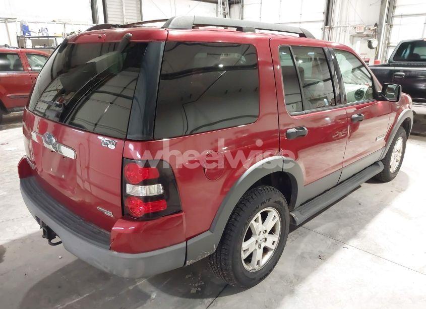 Photo 4 of 2006 Ford Explorer XLT (VIN 1FMEU73E36ZA19622)