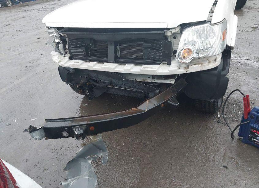 Photo 6 of 2008 Ford Explorer XLT (VIN 1FMEU73E38UA31964)