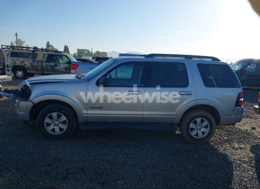 Photo 15 of 2008 Ford Explorer XLT (VIN 1FMEU73E38UA57643)