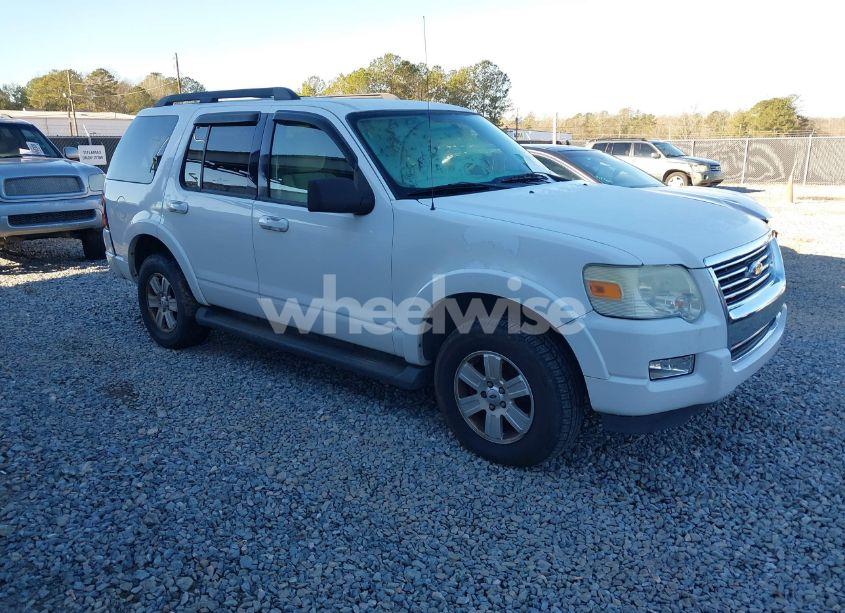 2009 Ford Explorer XLT (VIN 1FMEU73E39UA15877) main photo