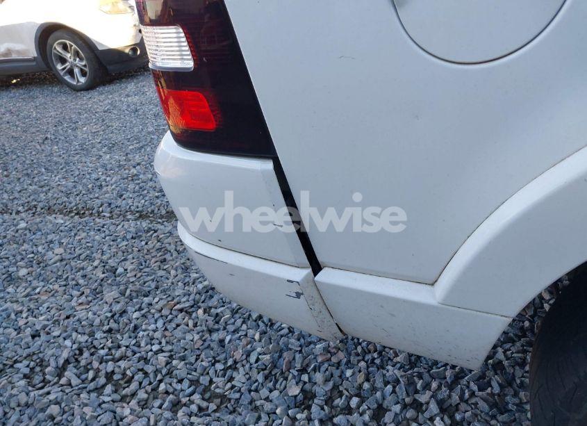 Photo 13 of 2009 Ford Explorer XLT (VIN 1FMEU73E39UA15877)