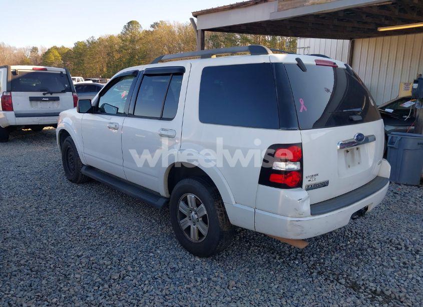 Photo 3 of 2009 Ford Explorer XLT (VIN 1FMEU73E39UA15877)