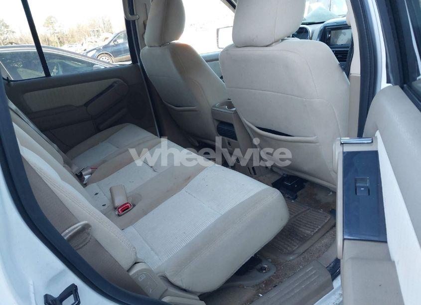 Photo 8 of 2009 Ford Explorer XLT (VIN 1FMEU73E39UA15877)