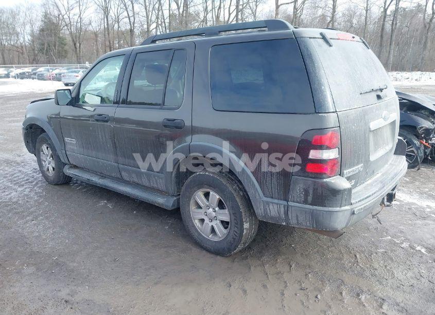 Photo 3 of 2006 Ford Explorer XLT (VIN 1FMEU73E46UA05726)
