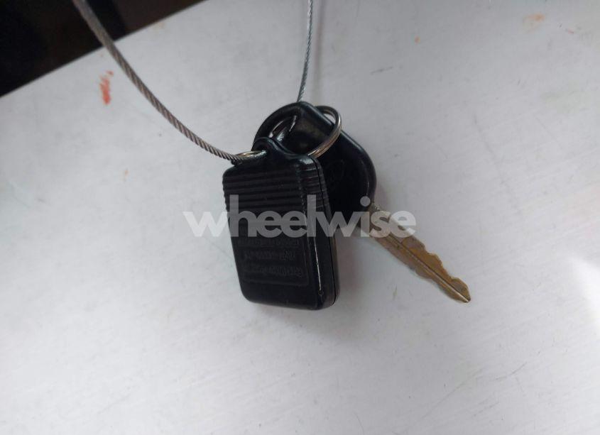 Photo 11 of 2006 Ford Explorer XLT (VIN 1FMEU73E46UA18945)