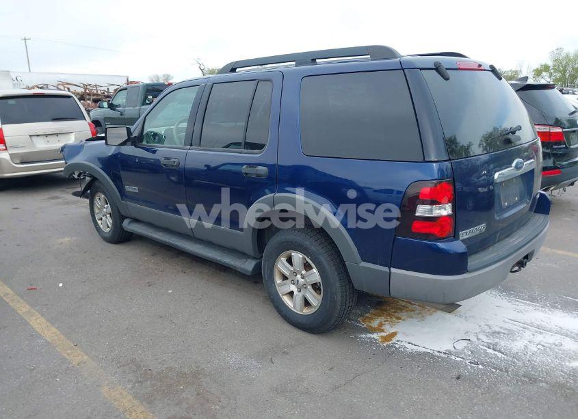 Photo 3 of 2006 Ford Explorer XLT (VIN 1FMEU73E46UA18945)