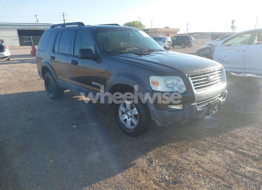 2006 Ford Explorer XLT (VIN 1FMEU73E46UA70768) main photo