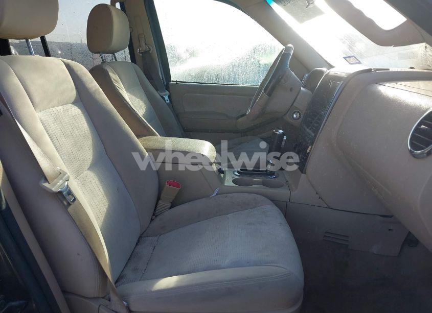 Photo 5 of 2006 Ford Explorer XLT (VIN 1FMEU73E46UA70768)