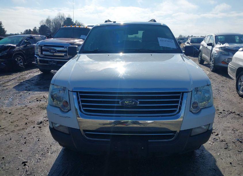 Photo 13 of 2006 Ford Explorer XLT (VIN 1FMEU73E46UA96139)